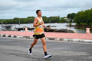 BIB: 122
                            <button type="button" onclick="openModal(13057979)" class="btn btn-primary btn-sm float-right btn-popup" data-toggle="modal" data-target=".modal-high-quality">
                        <i class="fas fa-shopping-cart"></i> Add to Cart
                    </button>
                                            <button type="button" onclick="isThisMe(13057979, true)" class="btn btn-success btn-sm float-right btn-popup btn-isme hidden" data-toggle="tooltip" data-placement="bottom" title="นี่คือรูปของคุณใช่ไหม คลิกที่นี่เพื่อเอาเข้าอัลบั้ม">
                        <i class="fas fa-plus"></i> Add to album
                    </button>
                    <button type="button" onclick="isThisMe(13057979, false)" class="btn btn-warning btn-sm float-right btn-popup btn-isnotme hidden">
                        <i class="fas fa-ban"></i> Remove from album
                    </button>