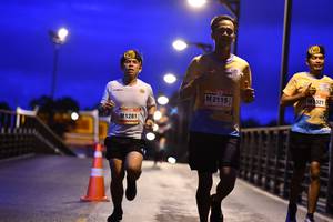 BIB: 2115, 321, 1281
                            <button type="button" onclick="openModal(13056929)" class="btn btn-primary btn-sm float-right btn-popup" data-toggle="modal" data-target=".modal-high-quality">
                        <i class="fas fa-shopping-cart"></i> Add to Cart
                    </button>
                                            <button type="button" onclick="isThisMe(13056929, true)" class="btn btn-success btn-sm float-right btn-popup btn-isme hidden" data-toggle="tooltip" data-placement="bottom" title="นี่คือรูปของคุณใช่ไหม คลิกที่นี่เพื่อเอาเข้าอัลบั้ม">
                        <i class="fas fa-plus"></i> Add to album
                    </button>
                    <button type="button" onclick="isThisMe(13056929, false)" class="btn btn-warning btn-sm float-right btn-popup btn-isnotme hidden">
                        <i class="fas fa-ban"></i> Remove from album
                    </button>