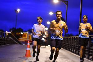 BIB: 132, 2115, 1281
                            <button type="button" onclick="openModal(13056898)" class="btn btn-primary btn-sm float-right btn-popup" data-toggle="modal" data-target=".modal-high-quality">
                        <i class="fas fa-shopping-cart"></i> Add to Cart
                    </button>
                                            <button type="button" onclick="isThisMe(13056898, true)" class="btn btn-success btn-sm float-right btn-popup btn-isme hidden" data-toggle="tooltip" data-placement="bottom" title="นี่คือรูปของคุณใช่ไหม คลิกที่นี่เพื่อเอาเข้าอัลบั้ม">
                        <i class="fas fa-plus"></i> Add to album
                    </button>
                    <button type="button" onclick="isThisMe(13056898, false)" class="btn btn-warning btn-sm float-right btn-popup btn-isnotme hidden">
                        <i class="fas fa-ban"></i> Remove from album
                    </button>