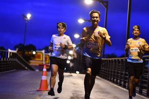 BIB: 2115, 128, 1321
                            <button type="button" onclick="openModal(13056892)" class="btn btn-primary btn-sm float-right btn-popup" data-toggle="modal" data-target=".modal-high-quality">
                        <i class="fas fa-shopping-cart"></i> Add to Cart
                    </button>
                                            <button type="button" onclick="isThisMe(13056892, true)" class="btn btn-success btn-sm float-right btn-popup btn-isme hidden" data-toggle="tooltip" data-placement="bottom" title="นี่คือรูปของคุณใช่ไหม คลิกที่นี่เพื่อเอาเข้าอัลบั้ม">
                        <i class="fas fa-plus"></i> Add to album
                    </button>
                    <button type="button" onclick="isThisMe(13056892, false)" class="btn btn-warning btn-sm float-right btn-popup btn-isnotme hidden">
                        <i class="fas fa-ban"></i> Remove from album
                    </button>