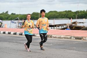 BIB: 206, 2071
                            <button type="button" onclick="openModal(13102959)" class="btn btn-primary btn-sm float-right btn-popup" data-toggle="modal" data-target=".modal-high-quality">
                        <i class="fas fa-shopping-cart"></i> Add to Cart
                    </button>
                                            <button type="button" onclick="isThisMe(13102959, true)" class="btn btn-success btn-sm float-right btn-popup btn-isme hidden" data-toggle="tooltip" data-placement="bottom" title="นี่คือรูปของคุณใช่ไหม คลิกที่นี่เพื่อเอาเข้าอัลบั้ม">
                        <i class="fas fa-plus"></i> Add to album
                    </button>
                    <button type="button" onclick="isThisMe(13102959, false)" class="btn btn-warning btn-sm float-right btn-popup btn-isnotme hidden">
                        <i class="fas fa-ban"></i> Remove from album
                    </button>