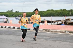 BIB: 2069, 2071
                            <button type="button" onclick="openModal(13102898)" class="btn btn-primary btn-sm float-right btn-popup" data-toggle="modal" data-target=".modal-high-quality">
                        <i class="fas fa-shopping-cart"></i> Add to Cart
                    </button>
                                            <button type="button" onclick="isThisMe(13102898, true)" class="btn btn-success btn-sm float-right btn-popup btn-isme hidden" data-toggle="tooltip" data-placement="bottom" title="นี่คือรูปของคุณใช่ไหม คลิกที่นี่เพื่อเอาเข้าอัลบั้ม">
                        <i class="fas fa-plus"></i> Add to album
                    </button>
                    <button type="button" onclick="isThisMe(13102898, false)" class="btn btn-warning btn-sm float-right btn-popup btn-isnotme hidden">
                        <i class="fas fa-ban"></i> Remove from album
                    </button>