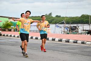 BIB: 2285, 3159
                            <button type="button" onclick="openModal(13101992)" class="btn btn-primary btn-sm float-right btn-popup" data-toggle="modal" data-target=".modal-high-quality">
                        <i class="fas fa-shopping-cart"></i> Add to Cart
                    </button>
                                            <button type="button" onclick="isThisMe(13101992, true)" class="btn btn-success btn-sm float-right btn-popup btn-isme hidden" data-toggle="tooltip" data-placement="bottom" title="นี่คือรูปของคุณใช่ไหม คลิกที่นี่เพื่อเอาเข้าอัลบั้ม">
                        <i class="fas fa-plus"></i> Add to album
                    </button>
                    <button type="button" onclick="isThisMe(13101992, false)" class="btn btn-warning btn-sm float-right btn-popup btn-isnotme hidden">
                        <i class="fas fa-ban"></i> Remove from album
                    </button>