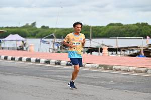 BIB: 2726
                            <button type="button" onclick="openModal(13099757)" class="btn btn-primary btn-sm float-right btn-popup" data-toggle="modal" data-target=".modal-high-quality">
                        <i class="fas fa-shopping-cart"></i> Add to Cart
                    </button>
                                            <button type="button" onclick="isThisMe(13099757, true)" class="btn btn-success btn-sm float-right btn-popup btn-isme hidden" data-toggle="tooltip" data-placement="bottom" title="นี่คือรูปของคุณใช่ไหม คลิกที่นี่เพื่อเอาเข้าอัลบั้ม">
                        <i class="fas fa-plus"></i> Add to album
                    </button>
                    <button type="button" onclick="isThisMe(13099757, false)" class="btn btn-warning btn-sm float-right btn-popup btn-isnotme hidden">
                        <i class="fas fa-ban"></i> Remove from album
                    </button>