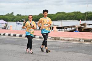 BIB: 2069, 2071
                            <button type="button" onclick="openModal(13102940)" class="btn btn-primary btn-sm float-right btn-popup" data-toggle="modal" data-target=".modal-high-quality">
                        <i class="fas fa-shopping-cart"></i> Add to Cart
                    </button>
                                            <button type="button" onclick="isThisMe(13102940, true)" class="btn btn-success btn-sm float-right btn-popup btn-isme hidden" data-toggle="tooltip" data-placement="bottom" title="นี่คือรูปของคุณใช่ไหม คลิกที่นี่เพื่อเอาเข้าอัลบั้ม">
                        <i class="fas fa-plus"></i> Add to album
                    </button>
                    <button type="button" onclick="isThisMe(13102940, false)" class="btn btn-warning btn-sm float-right btn-popup btn-isnotme hidden">
                        <i class="fas fa-ban"></i> Remove from album
                    </button>