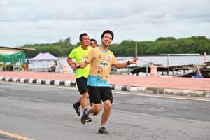 BIB: 2285
                            <button type="button" onclick="openModal(13102174)" class="btn btn-primary btn-sm float-right btn-popup" data-toggle="modal" data-target=".modal-high-quality">
                        <i class="fas fa-shopping-cart"></i> Add to Cart
                    </button>
                                            <button type="button" onclick="isThisMe(13102174, true)" class="btn btn-success btn-sm float-right btn-popup btn-isme hidden" data-toggle="tooltip" data-placement="bottom" title="นี่คือรูปของคุณใช่ไหม คลิกที่นี่เพื่อเอาเข้าอัลบั้ม">
                        <i class="fas fa-plus"></i> Add to album
                    </button>
                    <button type="button" onclick="isThisMe(13102174, false)" class="btn btn-warning btn-sm float-right btn-popup btn-isnotme hidden">
                        <i class="fas fa-ban"></i> Remove from album
                    </button>