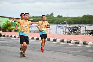 BIB: 2285, 3159
                            <button type="button" onclick="openModal(13101957)" class="btn btn-primary btn-sm float-right btn-popup" data-toggle="modal" data-target=".modal-high-quality">
                        <i class="fas fa-shopping-cart"></i> Add to Cart
                    </button>
                                            <button type="button" onclick="isThisMe(13101957, true)" class="btn btn-success btn-sm float-right btn-popup btn-isme hidden" data-toggle="tooltip" data-placement="bottom" title="นี่คือรูปของคุณใช่ไหม คลิกที่นี่เพื่อเอาเข้าอัลบั้ม">
                        <i class="fas fa-plus"></i> Add to album
                    </button>
                    <button type="button" onclick="isThisMe(13101957, false)" class="btn btn-warning btn-sm float-right btn-popup btn-isnotme hidden">
                        <i class="fas fa-ban"></i> Remove from album
                    </button>