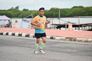 BIB: 1036
                            <button type="button" onclick="openModal(13073179)" class="btn btn-primary btn-sm float-right btn-popup" data-toggle="modal" data-target=".modal-high-quality">
                        <i class="fas fa-shopping-cart"></i> Add to Cart
                    </button>
                                            <button type="button" onclick="isThisMe(13073179, true)" class="btn btn-success btn-sm float-right btn-popup btn-isme hidden" data-toggle="tooltip" data-placement="bottom" title="นี่คือรูปของคุณใช่ไหม คลิกที่นี่เพื่อเอาเข้าอัลบั้ม">
                        <i class="fas fa-plus"></i> Add to album
                    </button>
                    <button type="button" onclick="isThisMe(13073179, false)" class="btn btn-warning btn-sm float-right btn-popup btn-isnotme hidden">
                        <i class="fas fa-ban"></i> Remove from album
                    </button>