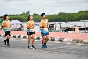 BIB: 1254, 1312, 1314
                            <button type="button" onclick="openModal(13060313)" class="btn btn-primary btn-sm float-right btn-popup" data-toggle="modal" data-target=".modal-high-quality">
                        <i class="fas fa-shopping-cart"></i> Add to Cart
                    </button>
                                            <button type="button" onclick="isThisMe(13060313, true)" class="btn btn-success btn-sm float-right btn-popup btn-isme hidden" data-toggle="tooltip" data-placement="bottom" title="นี่คือรูปของคุณใช่ไหม คลิกที่นี่เพื่อเอาเข้าอัลบั้ม">
                        <i class="fas fa-plus"></i> Add to album
                    </button>
                    <button type="button" onclick="isThisMe(13060313, false)" class="btn btn-warning btn-sm float-right btn-popup btn-isnotme hidden">
                        <i class="fas fa-ban"></i> Remove from album
                    </button>