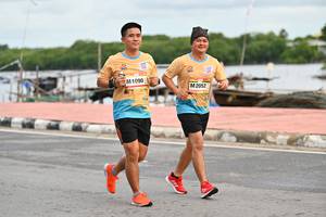 BIB: 1090, 2052
                            <button type="button" onclick="openModal(13085091)" class="btn btn-primary btn-sm float-right btn-popup" data-toggle="modal" data-target=".modal-high-quality">
                        <i class="fas fa-shopping-cart"></i> Add to Cart
                    </button>
                                            <button type="button" onclick="isThisMe(13085091, true)" class="btn btn-success btn-sm float-right btn-popup btn-isme hidden" data-toggle="tooltip" data-placement="bottom" title="นี่คือรูปของคุณใช่ไหม คลิกที่นี่เพื่อเอาเข้าอัลบั้ม">
                        <i class="fas fa-plus"></i> Add to album
                    </button>
                    <button type="button" onclick="isThisMe(13085091, false)" class="btn btn-warning btn-sm float-right btn-popup btn-isnotme hidden">
                        <i class="fas fa-ban"></i> Remove from album
                    </button>