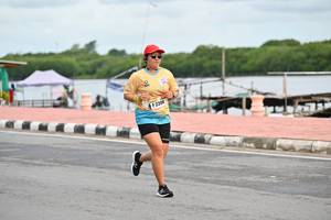 BIB: 2209
                            <button type="button" onclick="openModal(13081845)" class="btn btn-primary btn-sm float-right btn-popup" data-toggle="modal" data-target=".modal-high-quality">
                        <i class="fas fa-shopping-cart"></i> Add to Cart
                    </button>
                                            <button type="button" onclick="isThisMe(13081845, true)" class="btn btn-success btn-sm float-right btn-popup btn-isme hidden" data-toggle="tooltip" data-placement="bottom" title="นี่คือรูปของคุณใช่ไหม คลิกที่นี่เพื่อเอาเข้าอัลบั้ม">
                        <i class="fas fa-plus"></i> Add to album
                    </button>
                    <button type="button" onclick="isThisMe(13081845, false)" class="btn btn-warning btn-sm float-right btn-popup btn-isnotme hidden">
                        <i class="fas fa-ban"></i> Remove from album
                    </button>