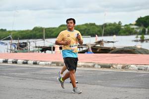 BIB: 214
                            <button type="button" onclick="openModal(13075900)" class="btn btn-primary btn-sm float-right btn-popup" data-toggle="modal" data-target=".modal-high-quality">
                        <i class="fas fa-shopping-cart"></i> Add to Cart
                    </button>
                                            <button type="button" onclick="isThisMe(13075900, true)" class="btn btn-success btn-sm float-right btn-popup btn-isme hidden" data-toggle="tooltip" data-placement="bottom" title="นี่คือรูปของคุณใช่ไหม คลิกที่นี่เพื่อเอาเข้าอัลบั้ม">
                        <i class="fas fa-plus"></i> Add to album
                    </button>
                    <button type="button" onclick="isThisMe(13075900, false)" class="btn btn-warning btn-sm float-right btn-popup btn-isnotme hidden">
                        <i class="fas fa-ban"></i> Remove from album
                    </button>