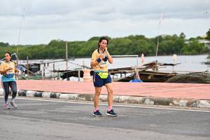 BIB: 2012
                            <button type="button" onclick="openModal(13058146)" class="btn btn-primary btn-sm float-right btn-popup" data-toggle="modal" data-target=".modal-high-quality">
                        <i class="fas fa-shopping-cart"></i> Add to Cart
                    </button>
                                            <button type="button" onclick="isThisMe(13058146, true)" class="btn btn-success btn-sm float-right btn-popup btn-isme hidden" data-toggle="tooltip" data-placement="bottom" title="นี่คือรูปของคุณใช่ไหม คลิกที่นี่เพื่อเอาเข้าอัลบั้ม">
                        <i class="fas fa-plus"></i> Add to album
                    </button>
                    <button type="button" onclick="isThisMe(13058146, false)" class="btn btn-warning btn-sm float-right btn-popup btn-isnotme hidden">
                        <i class="fas fa-ban"></i> Remove from album
                    </button>