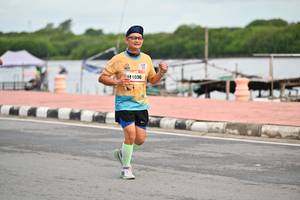 BIB: 1036
                            <button type="button" onclick="openModal(13073134)" class="btn btn-primary btn-sm float-right btn-popup" data-toggle="modal" data-target=".modal-high-quality">
                        <i class="fas fa-shopping-cart"></i> Add to Cart
                    </button>
                                            <button type="button" onclick="isThisMe(13073134, true)" class="btn btn-success btn-sm float-right btn-popup btn-isme hidden" data-toggle="tooltip" data-placement="bottom" title="นี่คือรูปของคุณใช่ไหม คลิกที่นี่เพื่อเอาเข้าอัลบั้ม">
                        <i class="fas fa-plus"></i> Add to album
                    </button>
                    <button type="button" onclick="isThisMe(13073134, false)" class="btn btn-warning btn-sm float-right btn-popup btn-isnotme hidden">
                        <i class="fas fa-ban"></i> Remove from album
                    </button>