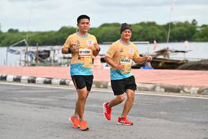 BIB: 1090, 2052
                            <button type="button" onclick="openModal(13084743)" class="btn btn-primary btn-sm float-right btn-popup" data-toggle="modal" data-target=".modal-high-quality">
                        <i class="fas fa-shopping-cart"></i> Add to Cart
                    </button>
                                            <button type="button" onclick="isThisMe(13084743, true)" class="btn btn-success btn-sm float-right btn-popup btn-isme hidden" data-toggle="tooltip" data-placement="bottom" title="นี่คือรูปของคุณใช่ไหม คลิกที่นี่เพื่อเอาเข้าอัลบั้ม">
                        <i class="fas fa-plus"></i> Add to album
                    </button>
                    <button type="button" onclick="isThisMe(13084743, false)" class="btn btn-warning btn-sm float-right btn-popup btn-isnotme hidden">
                        <i class="fas fa-ban"></i> Remove from album
                    </button>