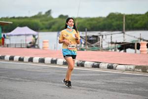 BIB: 1365
                            <button type="button" onclick="openModal(13061373)" class="btn btn-primary btn-sm float-right btn-popup" data-toggle="modal" data-target=".modal-high-quality">
                        <i class="fas fa-shopping-cart"></i> Add to Cart
                    </button>
                                            <button type="button" onclick="isThisMe(13061373, true)" class="btn btn-success btn-sm float-right btn-popup btn-isme hidden" data-toggle="tooltip" data-placement="bottom" title="นี่คือรูปของคุณใช่ไหม คลิกที่นี่เพื่อเอาเข้าอัลบั้ม">
                        <i class="fas fa-plus"></i> Add to album
                    </button>
                    <button type="button" onclick="isThisMe(13061373, false)" class="btn btn-warning btn-sm float-right btn-popup btn-isnotme hidden">
                        <i class="fas fa-ban"></i> Remove from album
                    </button>