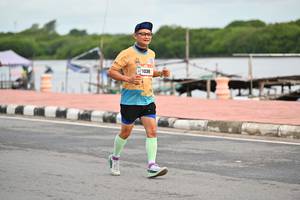 BIB: 1036
                            <button type="button" onclick="openModal(13073303)" class="btn btn-primary btn-sm float-right btn-popup" data-toggle="modal" data-target=".modal-high-quality">
                        <i class="fas fa-shopping-cart"></i> Add to Cart
                    </button>
                                            <button type="button" onclick="isThisMe(13073303, true)" class="btn btn-success btn-sm float-right btn-popup btn-isme hidden" data-toggle="tooltip" data-placement="bottom" title="นี่คือรูปของคุณใช่ไหม คลิกที่นี่เพื่อเอาเข้าอัลบั้ม">
                        <i class="fas fa-plus"></i> Add to album
                    </button>
                    <button type="button" onclick="isThisMe(13073303, false)" class="btn btn-warning btn-sm float-right btn-popup btn-isnotme hidden">
                        <i class="fas fa-ban"></i> Remove from album
                    </button>