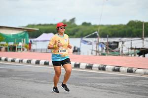 BIB: 2209
                            <button type="button" onclick="openModal(13081382)" class="btn btn-primary btn-sm float-right btn-popup" data-toggle="modal" data-target=".modal-high-quality">
                        <i class="fas fa-shopping-cart"></i> Add to Cart
                    </button>
                                            <button type="button" onclick="isThisMe(13081382, true)" class="btn btn-success btn-sm float-right btn-popup btn-isme hidden" data-toggle="tooltip" data-placement="bottom" title="นี่คือรูปของคุณใช่ไหม คลิกที่นี่เพื่อเอาเข้าอัลบั้ม">
                        <i class="fas fa-plus"></i> Add to album
                    </button>
                    <button type="button" onclick="isThisMe(13081382, false)" class="btn btn-warning btn-sm float-right btn-popup btn-isnotme hidden">
                        <i class="fas fa-ban"></i> Remove from album
                    </button>