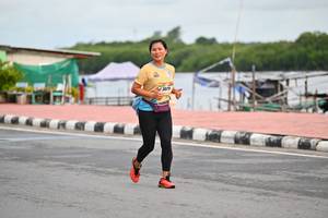 BIB: 3070
                            <button type="button" onclick="openModal(13058555)" class="btn btn-primary btn-sm float-right btn-popup" data-toggle="modal" data-target=".modal-high-quality">
                        <i class="fas fa-shopping-cart"></i> Add to Cart
                    </button>
                                            <button type="button" onclick="isThisMe(13058555, true)" class="btn btn-success btn-sm float-right btn-popup btn-isme hidden" data-toggle="tooltip" data-placement="bottom" title="นี่คือรูปของคุณใช่ไหม คลิกที่นี่เพื่อเอาเข้าอัลบั้ม">
                        <i class="fas fa-plus"></i> Add to album
                    </button>
                    <button type="button" onclick="isThisMe(13058555, false)" class="btn btn-warning btn-sm float-right btn-popup btn-isnotme hidden">
                        <i class="fas fa-ban"></i> Remove from album
                    </button>