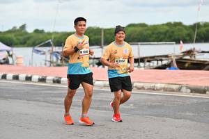 BIB: 1090, 2052
                            <button type="button" onclick="openModal(13084597)" class="btn btn-primary btn-sm float-right btn-popup" data-toggle="modal" data-target=".modal-high-quality">
                        <i class="fas fa-shopping-cart"></i> Add to Cart
                    </button>
                                            <button type="button" onclick="isThisMe(13084597, true)" class="btn btn-success btn-sm float-right btn-popup btn-isme hidden" data-toggle="tooltip" data-placement="bottom" title="นี่คือรูปของคุณใช่ไหม คลิกที่นี่เพื่อเอาเข้าอัลบั้ม">
                        <i class="fas fa-plus"></i> Add to album
                    </button>
                    <button type="button" onclick="isThisMe(13084597, false)" class="btn btn-warning btn-sm float-right btn-popup btn-isnotme hidden">
                        <i class="fas fa-ban"></i> Remove from album
                    </button>