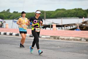 BIB: 1426, 2201
                            <button type="button" onclick="openModal(13071239)" class="btn btn-primary btn-sm float-right btn-popup" data-toggle="modal" data-target=".modal-high-quality">
                        <i class="fas fa-shopping-cart"></i> Add to Cart
                    </button>
                                            <button type="button" onclick="isThisMe(13071239, true)" class="btn btn-success btn-sm float-right btn-popup btn-isme hidden" data-toggle="tooltip" data-placement="bottom" title="นี่คือรูปของคุณใช่ไหม คลิกที่นี่เพื่อเอาเข้าอัลบั้ม">
                        <i class="fas fa-plus"></i> Add to album
                    </button>
                    <button type="button" onclick="isThisMe(13071239, false)" class="btn btn-warning btn-sm float-right btn-popup btn-isnotme hidden">
                        <i class="fas fa-ban"></i> Remove from album
                    </button>