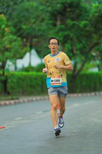 BIB: 1205
                            <button type="button" onclick="openModal(13062172)" class="btn btn-primary btn-sm float-right btn-popup" data-toggle="modal" data-target=".modal-high-quality">
                        <i class="fas fa-shopping-cart"></i> Add to Cart
                    </button>
                                            <button type="button" onclick="isThisMe(13062172, true)" class="btn btn-success btn-sm float-right btn-popup btn-isme hidden" data-toggle="tooltip" data-placement="bottom" title="นี่คือรูปของคุณใช่ไหม คลิกที่นี่เพื่อเอาเข้าอัลบั้ม">
                        <i class="fas fa-plus"></i> Add to album
                    </button>
                    <button type="button" onclick="isThisMe(13062172, false)" class="btn btn-warning btn-sm float-right btn-popup btn-isnotme hidden">
                        <i class="fas fa-ban"></i> Remove from album
                    </button>