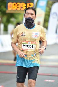 BIB: 0639, 3004
                            <button type="button" onclick="openModal(13097563)" class="btn btn-primary btn-sm float-right btn-popup" data-toggle="modal" data-target=".modal-high-quality">
                        <i class="fas fa-shopping-cart"></i> Add to Cart
                    </button>
                                            <button type="button" onclick="isThisMe(13097563, true)" class="btn btn-success btn-sm float-right btn-popup btn-isme hidden" data-toggle="tooltip" data-placement="bottom" title="นี่คือรูปของคุณใช่ไหม คลิกที่นี่เพื่อเอาเข้าอัลบั้ม">
                        <i class="fas fa-plus"></i> Add to album
                    </button>
                    <button type="button" onclick="isThisMe(13097563, false)" class="btn btn-warning btn-sm float-right btn-popup btn-isnotme hidden">
                        <i class="fas fa-ban"></i> Remove from album
                    </button>