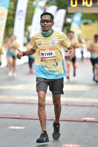 BIB: 1165
                            <button type="button" onclick="openModal(13097460)" class="btn btn-primary btn-sm float-right btn-popup" data-toggle="modal" data-target=".modal-high-quality">
                        <i class="fas fa-shopping-cart"></i> Add to Cart
                    </button>
                                            <button type="button" onclick="isThisMe(13097460, true)" class="btn btn-success btn-sm float-right btn-popup btn-isme hidden" data-toggle="tooltip" data-placement="bottom" title="นี่คือรูปของคุณใช่ไหม คลิกที่นี่เพื่อเอาเข้าอัลบั้ม">
                        <i class="fas fa-plus"></i> Add to album
                    </button>
                    <button type="button" onclick="isThisMe(13097460, false)" class="btn btn-warning btn-sm float-right btn-popup btn-isnotme hidden">
                        <i class="fas fa-ban"></i> Remove from album
                    </button>