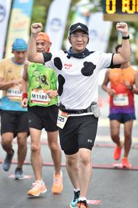 BIB: 143, 1189, 325
                            <button type="button" onclick="openModal(13097154)" class="btn btn-primary btn-sm float-right btn-popup" data-toggle="modal" data-target=".modal-high-quality">
                        <i class="fas fa-shopping-cart"></i> Add to Cart
                    </button>
                                            <button type="button" onclick="isThisMe(13097154, true)" class="btn btn-success btn-sm float-right btn-popup btn-isme hidden" data-toggle="tooltip" data-placement="bottom" title="นี่คือรูปของคุณใช่ไหม คลิกที่นี่เพื่อเอาเข้าอัลบั้ม">
                        <i class="fas fa-plus"></i> Add to album
                    </button>
                    <button type="button" onclick="isThisMe(13097154, false)" class="btn btn-warning btn-sm float-right btn-popup btn-isnotme hidden">
                        <i class="fas fa-ban"></i> Remove from album
                    </button>