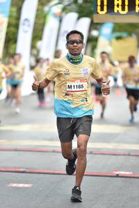 BIB: 1165
                            <button type="button" onclick="openModal(13097457)" class="btn btn-primary btn-sm float-right btn-popup" data-toggle="modal" data-target=".modal-high-quality">
                        <i class="fas fa-shopping-cart"></i> Add to Cart
                    </button>
                                            <button type="button" onclick="isThisMe(13097457, true)" class="btn btn-success btn-sm float-right btn-popup btn-isme hidden" data-toggle="tooltip" data-placement="bottom" title="นี่คือรูปของคุณใช่ไหม คลิกที่นี่เพื่อเอาเข้าอัลบั้ม">
                        <i class="fas fa-plus"></i> Add to album
                    </button>
                    <button type="button" onclick="isThisMe(13097457, false)" class="btn btn-warning btn-sm float-right btn-popup btn-isnotme hidden">
                        <i class="fas fa-ban"></i> Remove from album
                    </button>