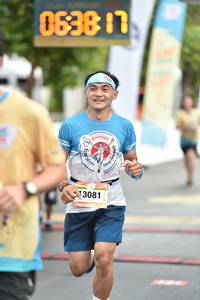 BIB: 0638, 3081
                            <button type="button" onclick="openModal(13097357)" class="btn btn-primary btn-sm float-right btn-popup" data-toggle="modal" data-target=".modal-high-quality">
                        <i class="fas fa-shopping-cart"></i> Add to Cart
                    </button>
                                            <button type="button" onclick="isThisMe(13097357, true)" class="btn btn-success btn-sm float-right btn-popup btn-isme hidden" data-toggle="tooltip" data-placement="bottom" title="นี่คือรูปของคุณใช่ไหม คลิกที่นี่เพื่อเอาเข้าอัลบั้ม">
                        <i class="fas fa-plus"></i> Add to album
                    </button>
                    <button type="button" onclick="isThisMe(13097357, false)" class="btn btn-warning btn-sm float-right btn-popup btn-isnotme hidden">
                        <i class="fas fa-ban"></i> Remove from album
                    </button>