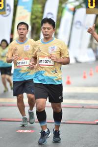 BIB: 1011, 1371
                            <button type="button" onclick="openModal(13097360)" class="btn btn-primary btn-sm float-right btn-popup" data-toggle="modal" data-target=".modal-high-quality">
                        <i class="fas fa-shopping-cart"></i> Add to Cart
                    </button>
                                            <button type="button" onclick="isThisMe(13097360, true)" class="btn btn-success btn-sm float-right btn-popup btn-isme hidden" data-toggle="tooltip" data-placement="bottom" title="นี่คือรูปของคุณใช่ไหม คลิกที่นี่เพื่อเอาเข้าอัลบั้ม">
                        <i class="fas fa-plus"></i> Add to album
                    </button>
                    <button type="button" onclick="isThisMe(13097360, false)" class="btn btn-warning btn-sm float-right btn-popup btn-isnotme hidden">
                        <i class="fas fa-ban"></i> Remove from album
                    </button>