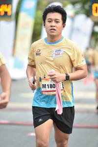 BIB: 180
                            <button type="button" onclick="openModal(13097683)" class="btn btn-primary btn-sm float-right btn-popup" data-toggle="modal" data-target=".modal-high-quality">
                        <i class="fas fa-shopping-cart"></i> Add to Cart
                    </button>
                                            <button type="button" onclick="isThisMe(13097683, true)" class="btn btn-success btn-sm float-right btn-popup btn-isme hidden" data-toggle="tooltip" data-placement="bottom" title="นี่คือรูปของคุณใช่ไหม คลิกที่นี่เพื่อเอาเข้าอัลบั้ม">
                        <i class="fas fa-plus"></i> Add to album
                    </button>
                    <button type="button" onclick="isThisMe(13097683, false)" class="btn btn-warning btn-sm float-right btn-popup btn-isnotme hidden">
                        <i class="fas fa-ban"></i> Remove from album
                    </button>