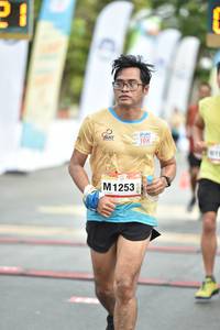 BIB: 1253
                            <button type="button" onclick="openModal(13097621)" class="btn btn-primary btn-sm float-right btn-popup" data-toggle="modal" data-target=".modal-high-quality">
                        <i class="fas fa-shopping-cart"></i> Add to Cart
                    </button>
                                            <button type="button" onclick="isThisMe(13097621, true)" class="btn btn-success btn-sm float-right btn-popup btn-isme hidden" data-toggle="tooltip" data-placement="bottom" title="นี่คือรูปของคุณใช่ไหม คลิกที่นี่เพื่อเอาเข้าอัลบั้ม">
                        <i class="fas fa-plus"></i> Add to album
                    </button>
                    <button type="button" onclick="isThisMe(13097621, false)" class="btn btn-warning btn-sm float-right btn-popup btn-isnotme hidden">
                        <i class="fas fa-ban"></i> Remove from album
                    </button>