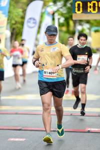 BIB: 140
                            <button type="button" onclick="openModal(13139056)" class="btn btn-primary btn-sm float-right btn-popup" data-toggle="modal" data-target=".modal-high-quality">
                        <i class="fas fa-shopping-cart"></i> Add to Cart
                    </button>
                                            <button type="button" onclick="isThisMe(13139056, true)" class="btn btn-success btn-sm float-right btn-popup btn-isme hidden" data-toggle="tooltip" data-placement="bottom" title="นี่คือรูปของคุณใช่ไหม คลิกที่นี่เพื่อเอาเข้าอัลบั้ม">
                        <i class="fas fa-plus"></i> Add to album
                    </button>
                    <button type="button" onclick="isThisMe(13139056, false)" class="btn btn-warning btn-sm float-right btn-popup btn-isnotme hidden">
                        <i class="fas fa-ban"></i> Remove from album
                    </button>