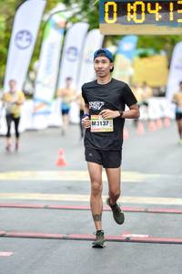 BIB: 041, 3137
                            <button type="button" onclick="openModal(13139046)" class="btn btn-primary btn-sm float-right btn-popup" data-toggle="modal" data-target=".modal-high-quality">
                        <i class="fas fa-shopping-cart"></i> Add to Cart
                    </button>
                                            <button type="button" onclick="isThisMe(13139046, true)" class="btn btn-success btn-sm float-right btn-popup btn-isme hidden" data-toggle="tooltip" data-placement="bottom" title="นี่คือรูปของคุณใช่ไหม คลิกที่นี่เพื่อเอาเข้าอัลบั้ม">
                        <i class="fas fa-plus"></i> Add to album
                    </button>
                    <button type="button" onclick="isThisMe(13139046, false)" class="btn btn-warning btn-sm float-right btn-popup btn-isnotme hidden">
                        <i class="fas fa-ban"></i> Remove from album
                    </button>