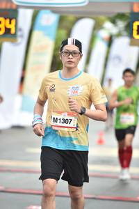 BIB: 1307
                            <button type="button" onclick="openModal(13097412)" class="btn btn-primary btn-sm float-right btn-popup" data-toggle="modal" data-target=".modal-high-quality">
                        <i class="fas fa-shopping-cart"></i> Add to Cart
                    </button>
                                            <button type="button" onclick="isThisMe(13097412, true)" class="btn btn-success btn-sm float-right btn-popup btn-isme hidden" data-toggle="tooltip" data-placement="bottom" title="นี่คือรูปของคุณใช่ไหม คลิกที่นี่เพื่อเอาเข้าอัลบั้ม">
                        <i class="fas fa-plus"></i> Add to album
                    </button>
                    <button type="button" onclick="isThisMe(13097412, false)" class="btn btn-warning btn-sm float-right btn-popup btn-isnotme hidden">
                        <i class="fas fa-ban"></i> Remove from album
                    </button>