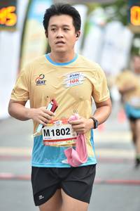 BIB: 1802
                            <button type="button" onclick="openModal(13097694)" class="btn btn-primary btn-sm float-right btn-popup" data-toggle="modal" data-target=".modal-high-quality">
                        <i class="fas fa-shopping-cart"></i> Add to Cart
                    </button>
                                            <button type="button" onclick="isThisMe(13097694, true)" class="btn btn-success btn-sm float-right btn-popup btn-isme hidden" data-toggle="tooltip" data-placement="bottom" title="นี่คือรูปของคุณใช่ไหม คลิกที่นี่เพื่อเอาเข้าอัลบั้ม">
                        <i class="fas fa-plus"></i> Add to album
                    </button>
                    <button type="button" onclick="isThisMe(13097694, false)" class="btn btn-warning btn-sm float-right btn-popup btn-isnotme hidden">
                        <i class="fas fa-ban"></i> Remove from album
                    </button>