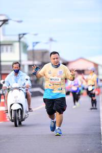 BIB: 1203
                            <button type="button" onclick="openModal(13067614)" class="btn btn-primary btn-sm float-right btn-popup" data-toggle="modal" data-target=".modal-high-quality">
                        <i class="fas fa-shopping-cart"></i> Add to Cart
                    </button>
                                            <button type="button" onclick="isThisMe(13067614, true)" class="btn btn-success btn-sm float-right btn-popup btn-isme hidden" data-toggle="tooltip" data-placement="bottom" title="นี่คือรูปของคุณใช่ไหม คลิกที่นี่เพื่อเอาเข้าอัลบั้ม">
                        <i class="fas fa-plus"></i> Add to album
                    </button>
                    <button type="button" onclick="isThisMe(13067614, false)" class="btn btn-warning btn-sm float-right btn-popup btn-isnotme hidden">
                        <i class="fas fa-ban"></i> Remove from album
                    </button>