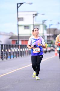 BIB: 1017
                            <button type="button" onclick="openModal(13067695)" class="btn btn-primary btn-sm float-right btn-popup" data-toggle="modal" data-target=".modal-high-quality">
                        <i class="fas fa-shopping-cart"></i> Add to Cart
                    </button>
                                            <button type="button" onclick="isThisMe(13067695, true)" class="btn btn-success btn-sm float-right btn-popup btn-isme hidden" data-toggle="tooltip" data-placement="bottom" title="นี่คือรูปของคุณใช่ไหม คลิกที่นี่เพื่อเอาเข้าอัลบั้ม">
                        <i class="fas fa-plus"></i> Add to album
                    </button>
                    <button type="button" onclick="isThisMe(13067695, false)" class="btn btn-warning btn-sm float-right btn-popup btn-isnotme hidden">
                        <i class="fas fa-ban"></i> Remove from album
                    </button>