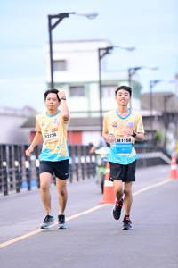 BIB: 2736, 1158
                            <button type="button" onclick="openModal(13069666)" class="btn btn-primary btn-sm float-right btn-popup" data-toggle="modal" data-target=".modal-high-quality">
                        <i class="fas fa-shopping-cart"></i> Add to Cart
                    </button>
                                            <button type="button" onclick="isThisMe(13069666, true)" class="btn btn-success btn-sm float-right btn-popup btn-isme hidden" data-toggle="tooltip" data-placement="bottom" title="นี่คือรูปของคุณใช่ไหม คลิกที่นี่เพื่อเอาเข้าอัลบั้ม">
                        <i class="fas fa-plus"></i> Add to album
                    </button>
                    <button type="button" onclick="isThisMe(13069666, false)" class="btn btn-warning btn-sm float-right btn-popup btn-isnotme hidden">
                        <i class="fas fa-ban"></i> Remove from album
                    </button>