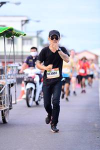 BIB: 3002
                            <button type="button" onclick="openModal(13068122)" class="btn btn-primary btn-sm float-right btn-popup" data-toggle="modal" data-target=".modal-high-quality">
                        <i class="fas fa-shopping-cart"></i> Add to Cart
                    </button>
                                            <button type="button" onclick="isThisMe(13068122, true)" class="btn btn-success btn-sm float-right btn-popup btn-isme hidden" data-toggle="tooltip" data-placement="bottom" title="นี่คือรูปของคุณใช่ไหม คลิกที่นี่เพื่อเอาเข้าอัลบั้ม">
                        <i class="fas fa-plus"></i> Add to album
                    </button>
                    <button type="button" onclick="isThisMe(13068122, false)" class="btn btn-warning btn-sm float-right btn-popup btn-isnotme hidden">
                        <i class="fas fa-ban"></i> Remove from album
                    </button>