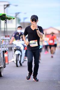 BIB: 3002
                            <button type="button" onclick="openModal(13068101)" class="btn btn-primary btn-sm float-right btn-popup" data-toggle="modal" data-target=".modal-high-quality">
                        <i class="fas fa-shopping-cart"></i> Add to Cart
                    </button>
                                            <button type="button" onclick="isThisMe(13068101, true)" class="btn btn-success btn-sm float-right btn-popup btn-isme hidden" data-toggle="tooltip" data-placement="bottom" title="นี่คือรูปของคุณใช่ไหม คลิกที่นี่เพื่อเอาเข้าอัลบั้ม">
                        <i class="fas fa-plus"></i> Add to album
                    </button>
                    <button type="button" onclick="isThisMe(13068101, false)" class="btn btn-warning btn-sm float-right btn-popup btn-isnotme hidden">
                        <i class="fas fa-ban"></i> Remove from album
                    </button>