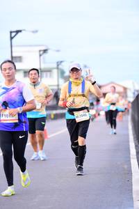 BIB: 2040
                            <button type="button" onclick="openModal(13067707)" class="btn btn-primary btn-sm float-right btn-popup" data-toggle="modal" data-target=".modal-high-quality">
                        <i class="fas fa-shopping-cart"></i> Add to Cart
                    </button>
                                            <button type="button" onclick="isThisMe(13067707, true)" class="btn btn-success btn-sm float-right btn-popup btn-isme hidden" data-toggle="tooltip" data-placement="bottom" title="นี่คือรูปของคุณใช่ไหม คลิกที่นี่เพื่อเอาเข้าอัลบั้ม">
                        <i class="fas fa-plus"></i> Add to album
                    </button>
                    <button type="button" onclick="isThisMe(13067707, false)" class="btn btn-warning btn-sm float-right btn-popup btn-isnotme hidden">
                        <i class="fas fa-ban"></i> Remove from album
                    </button>