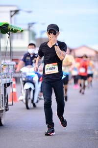 BIB: 3002
                            <button type="button" onclick="openModal(13068106)" class="btn btn-primary btn-sm float-right btn-popup" data-toggle="modal" data-target=".modal-high-quality">
                        <i class="fas fa-shopping-cart"></i> Add to Cart
                    </button>
                                            <button type="button" onclick="isThisMe(13068106, true)" class="btn btn-success btn-sm float-right btn-popup btn-isme hidden" data-toggle="tooltip" data-placement="bottom" title="นี่คือรูปของคุณใช่ไหม คลิกที่นี่เพื่อเอาเข้าอัลบั้ม">
                        <i class="fas fa-plus"></i> Add to album
                    </button>
                    <button type="button" onclick="isThisMe(13068106, false)" class="btn btn-warning btn-sm float-right btn-popup btn-isnotme hidden">
                        <i class="fas fa-ban"></i> Remove from album
                    </button>