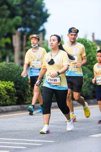 BIB: 5195
                            <button type="button" onclick="openModal(13097019)" class="btn btn-primary btn-sm float-right btn-popup" data-toggle="modal" data-target=".modal-high-quality">
                        <i class="fas fa-shopping-cart"></i> Add to Cart
                    </button>
                                            <button type="button" onclick="isThisMe(13097019, true)" class="btn btn-success btn-sm float-right btn-popup btn-isme hidden" data-toggle="tooltip" data-placement="bottom" title="นี่คือรูปของคุณใช่ไหม คลิกที่นี่เพื่อเอาเข้าอัลบั้ม">
                        <i class="fas fa-plus"></i> Add to album
                    </button>
                    <button type="button" onclick="isThisMe(13097019, false)" class="btn btn-warning btn-sm float-right btn-popup btn-isnotme hidden">
                        <i class="fas fa-ban"></i> Remove from album
                    </button>