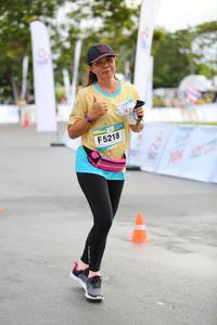 BIB: 5218
                            <button type="button" onclick="openModal(13110662)" class="btn btn-primary btn-sm float-right btn-popup" data-toggle="modal" data-target=".modal-high-quality">
                        <i class="fas fa-shopping-cart"></i> Add to Cart
                    </button>
                                            <button type="button" onclick="isThisMe(13110662, true)" class="btn btn-success btn-sm float-right btn-popup btn-isme hidden" data-toggle="tooltip" data-placement="bottom" title="นี่คือรูปของคุณใช่ไหม คลิกที่นี่เพื่อเอาเข้าอัลบั้ม">
                        <i class="fas fa-plus"></i> Add to album
                    </button>
                    <button type="button" onclick="isThisMe(13110662, false)" class="btn btn-warning btn-sm float-right btn-popup btn-isnotme hidden">
                        <i class="fas fa-ban"></i> Remove from album
                    </button>