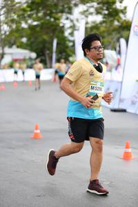 BIB: 5290
                            <button type="button" onclick="openModal(13109019)" class="btn btn-primary btn-sm float-right btn-popup" data-toggle="modal" data-target=".modal-high-quality">
                        <i class="fas fa-shopping-cart"></i> Add to Cart
                    </button>
                                            <button type="button" onclick="isThisMe(13109019, true)" class="btn btn-success btn-sm float-right btn-popup btn-isme hidden" data-toggle="tooltip" data-placement="bottom" title="นี่คือรูปของคุณใช่ไหม คลิกที่นี่เพื่อเอาเข้าอัลบั้ม">
                        <i class="fas fa-plus"></i> Add to album
                    </button>
                    <button type="button" onclick="isThisMe(13109019, false)" class="btn btn-warning btn-sm float-right btn-popup btn-isnotme hidden">
                        <i class="fas fa-ban"></i> Remove from album
                    </button>