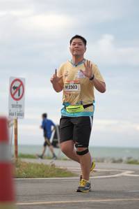 BIB: 2303
                            <button type="button" onclick="openModal(13152490)" class="btn btn-primary btn-sm float-right btn-popup" data-toggle="modal" data-target=".modal-high-quality">
                        <i class="fas fa-shopping-cart"></i> Add to Cart
                    </button>
                                            <button type="button" onclick="isThisMe(13152490, true)" class="btn btn-success btn-sm float-right btn-popup btn-isme hidden" data-toggle="tooltip" data-placement="bottom" title="นี่คือรูปของคุณใช่ไหม คลิกที่นี่เพื่อเอาเข้าอัลบั้ม">
                        <i class="fas fa-plus"></i> Add to album
                    </button>
                    <button type="button" onclick="isThisMe(13152490, false)" class="btn btn-warning btn-sm float-right btn-popup btn-isnotme hidden">
                        <i class="fas fa-ban"></i> Remove from album
                    </button>