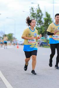 BIB: 1407, 1358
                            <button type="button" onclick="openModal(13141002)" class="btn btn-primary btn-sm float-right btn-popup" data-toggle="modal" data-target=".modal-high-quality">
                        <i class="fas fa-shopping-cart"></i> Add to Cart
                    </button>
                                            <button type="button" onclick="isThisMe(13141002, true)" class="btn btn-success btn-sm float-right btn-popup btn-isme hidden" data-toggle="tooltip" data-placement="bottom" title="นี่คือรูปของคุณใช่ไหม คลิกที่นี่เพื่อเอาเข้าอัลบั้ม">
                        <i class="fas fa-plus"></i> Add to album
                    </button>
                    <button type="button" onclick="isThisMe(13141002, false)" class="btn btn-warning btn-sm float-right btn-popup btn-isnotme hidden">
                        <i class="fas fa-ban"></i> Remove from album
                    </button>